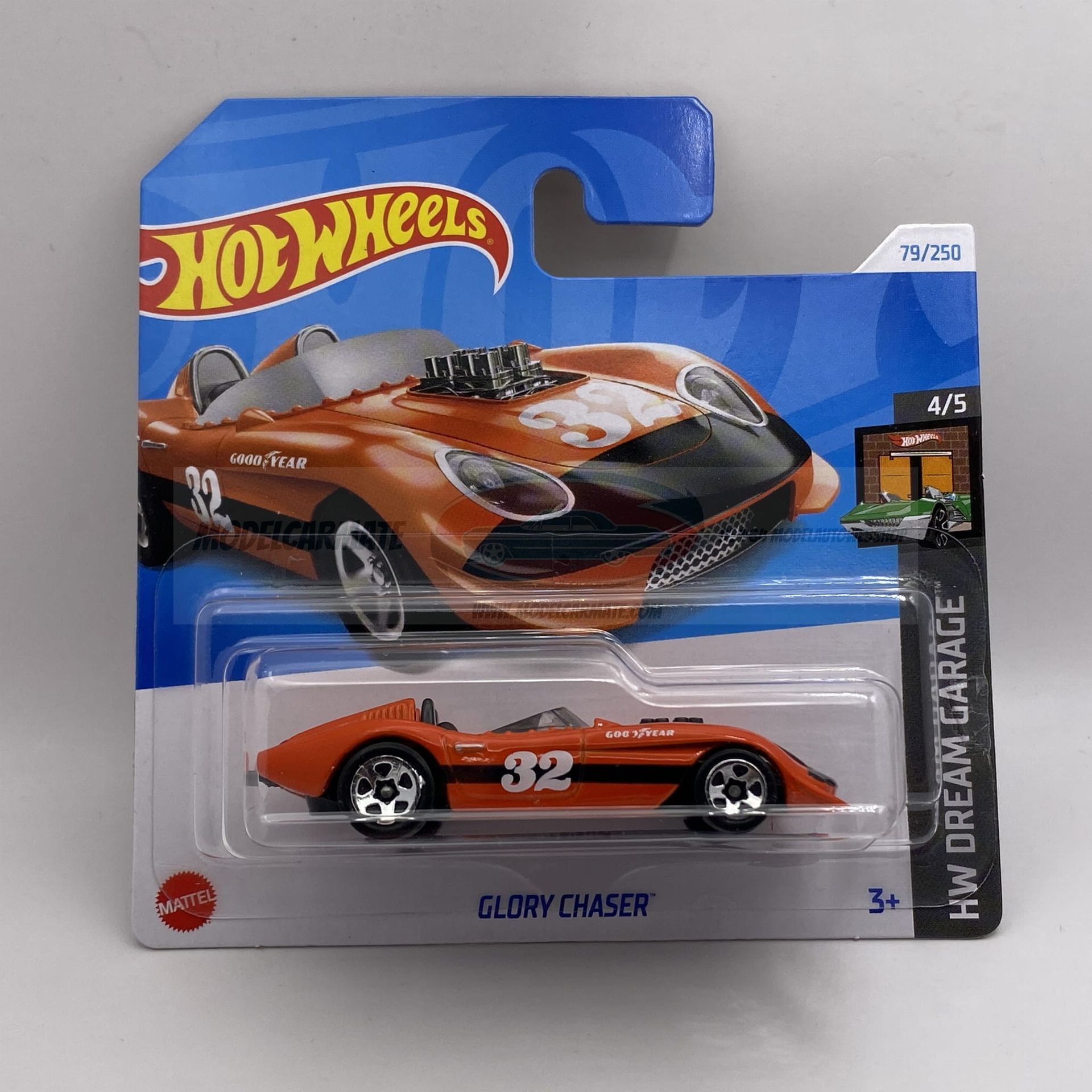 Hot Wheels Glory Chaser speelgoedauto in verpakking, oranje en zwart.