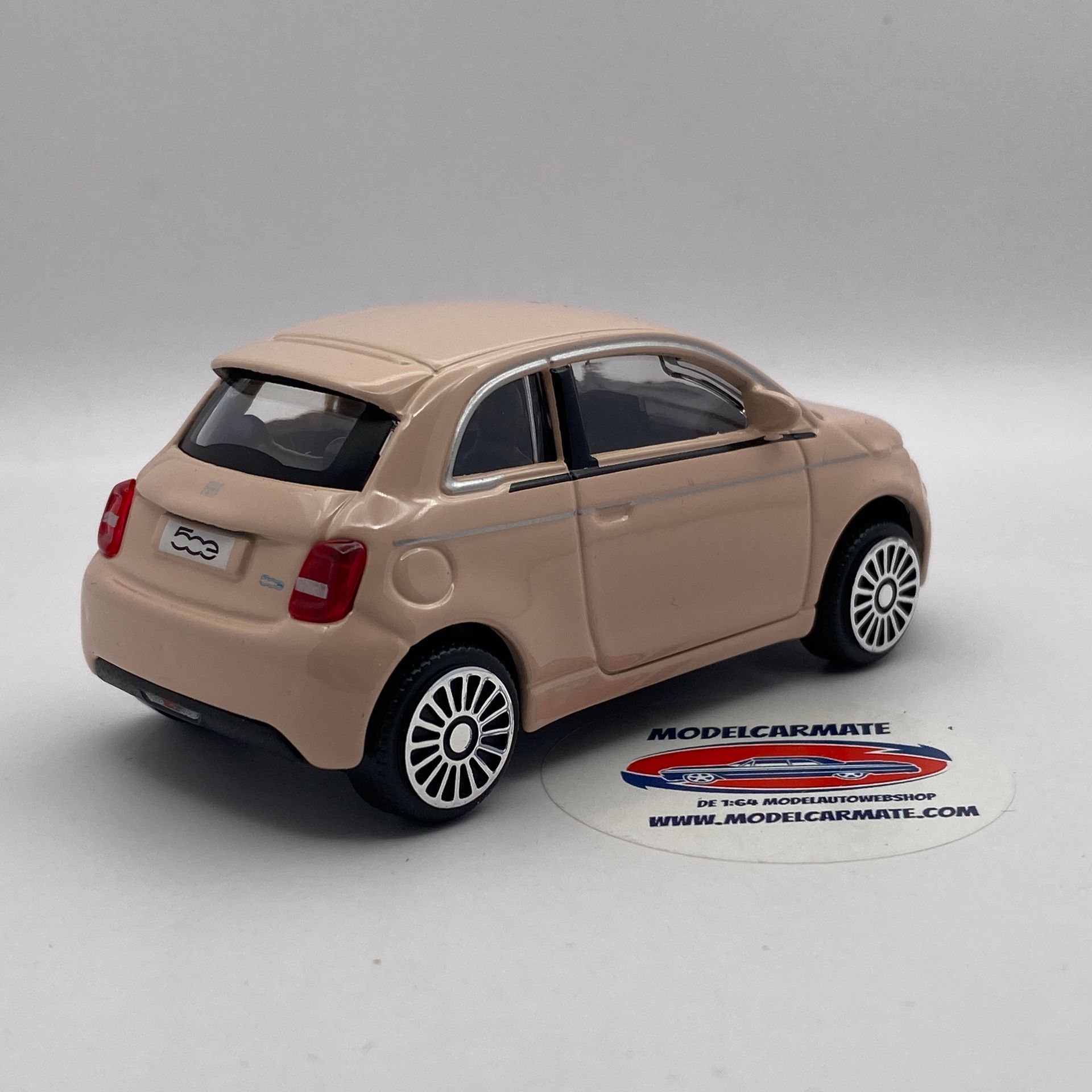 Bburago Fiat 500e