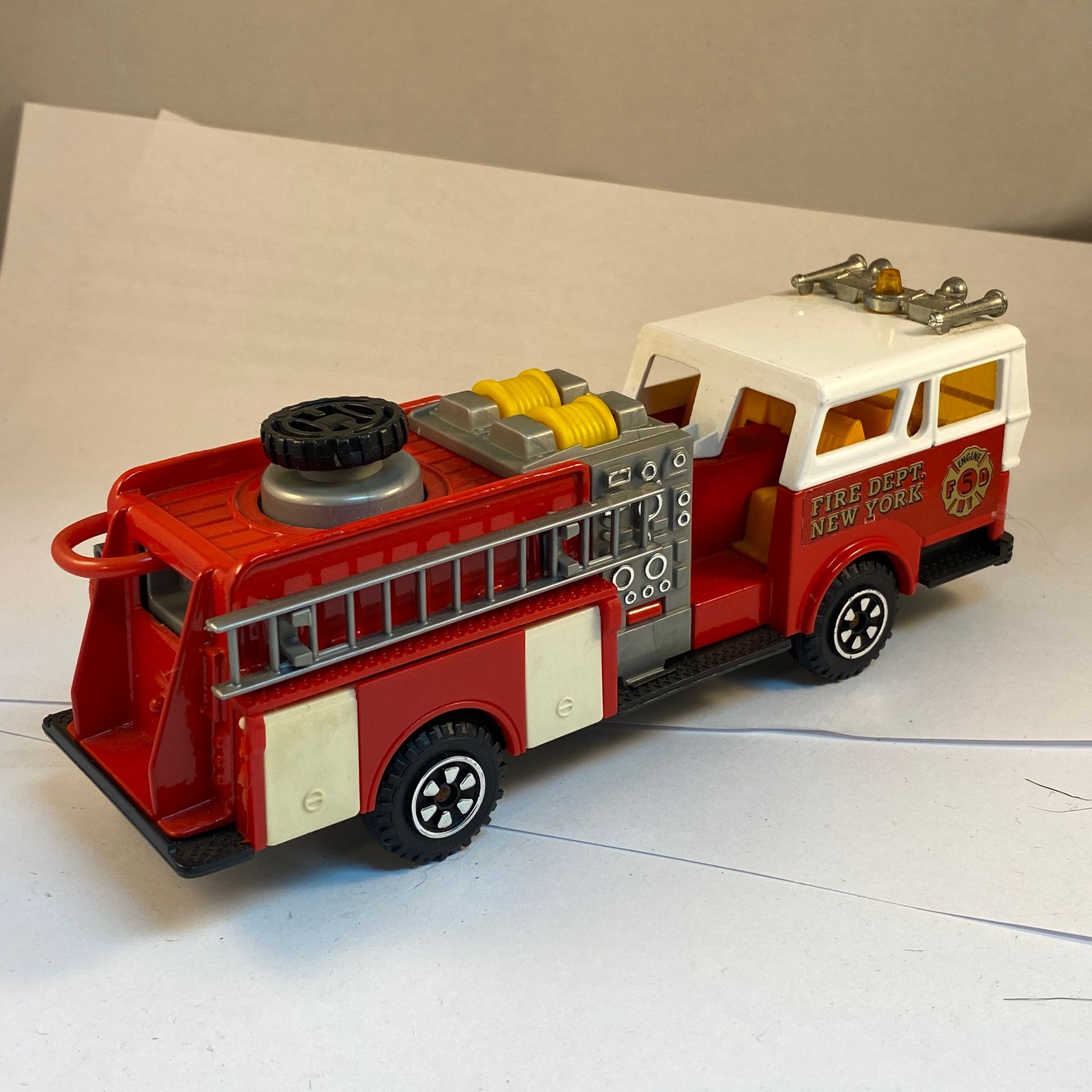 Majorette Pompe A Incendie - Fire Dept. New York - 1:47