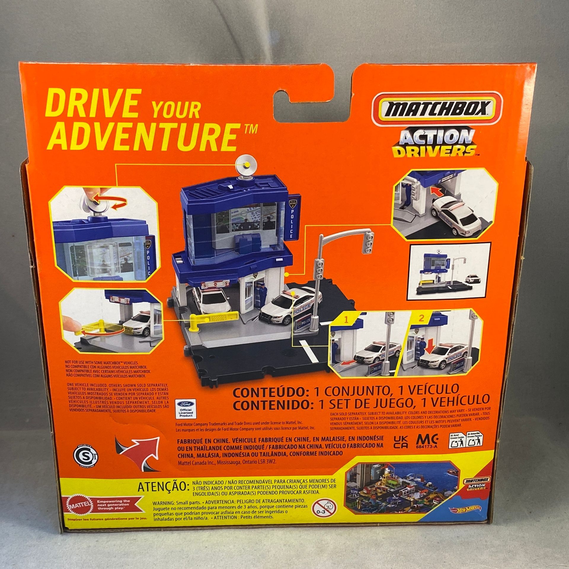 Matchbox Action Drivers Police Traffic Center - Ford Police Interceptor