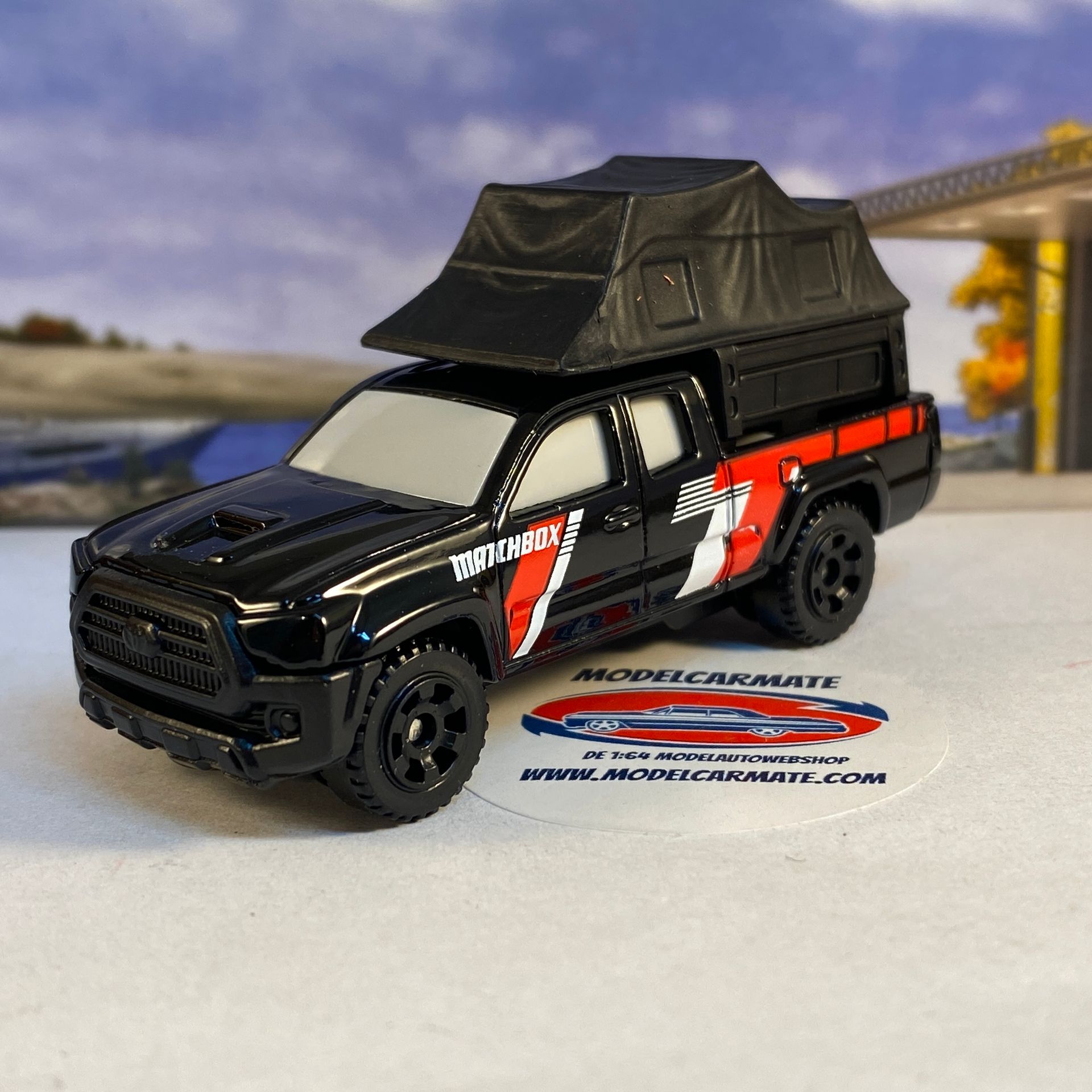 Matchbox 2016 Toyota Tacoma (MB1051)