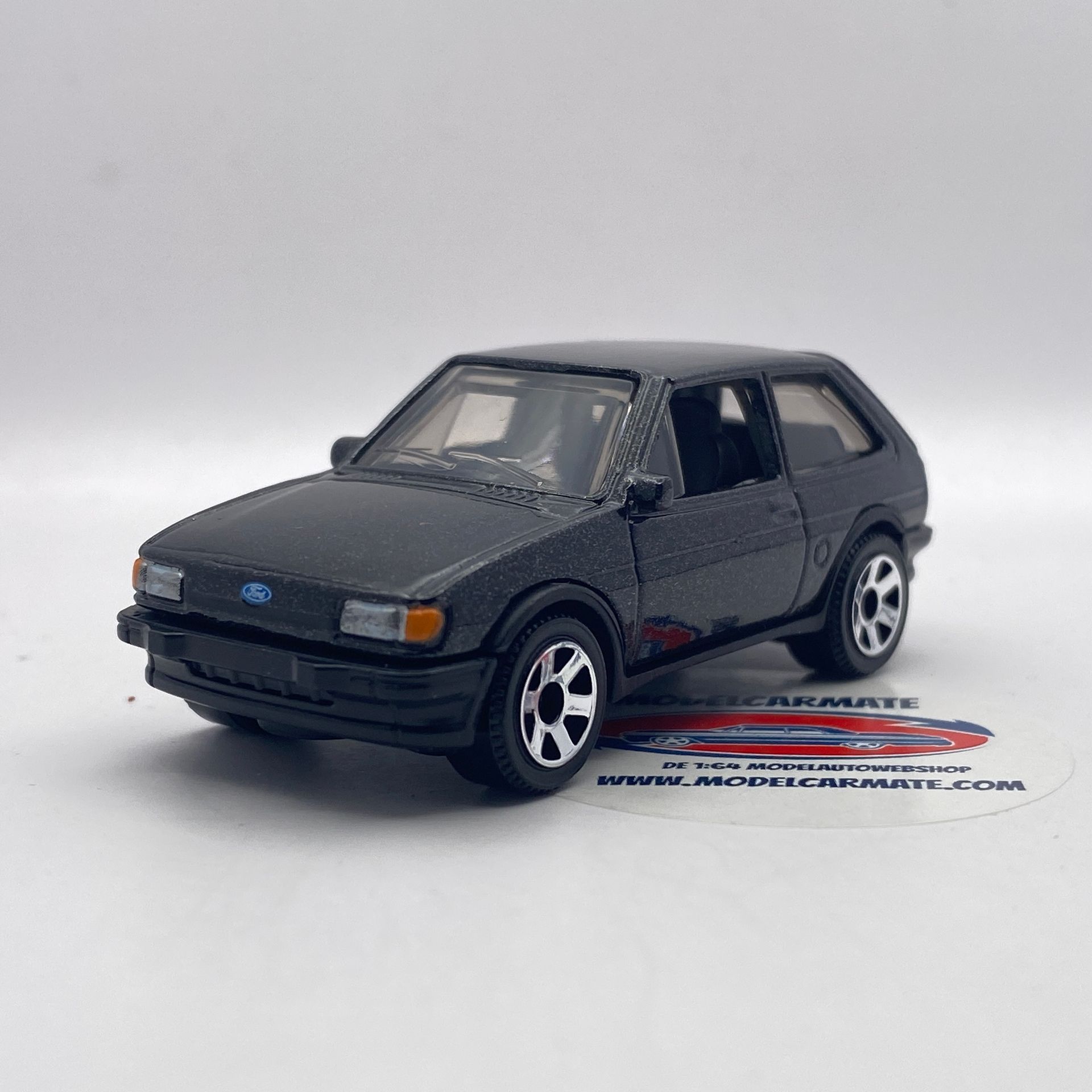 Matchbox 1983 Ford Fiesta MK2 (JJP33)