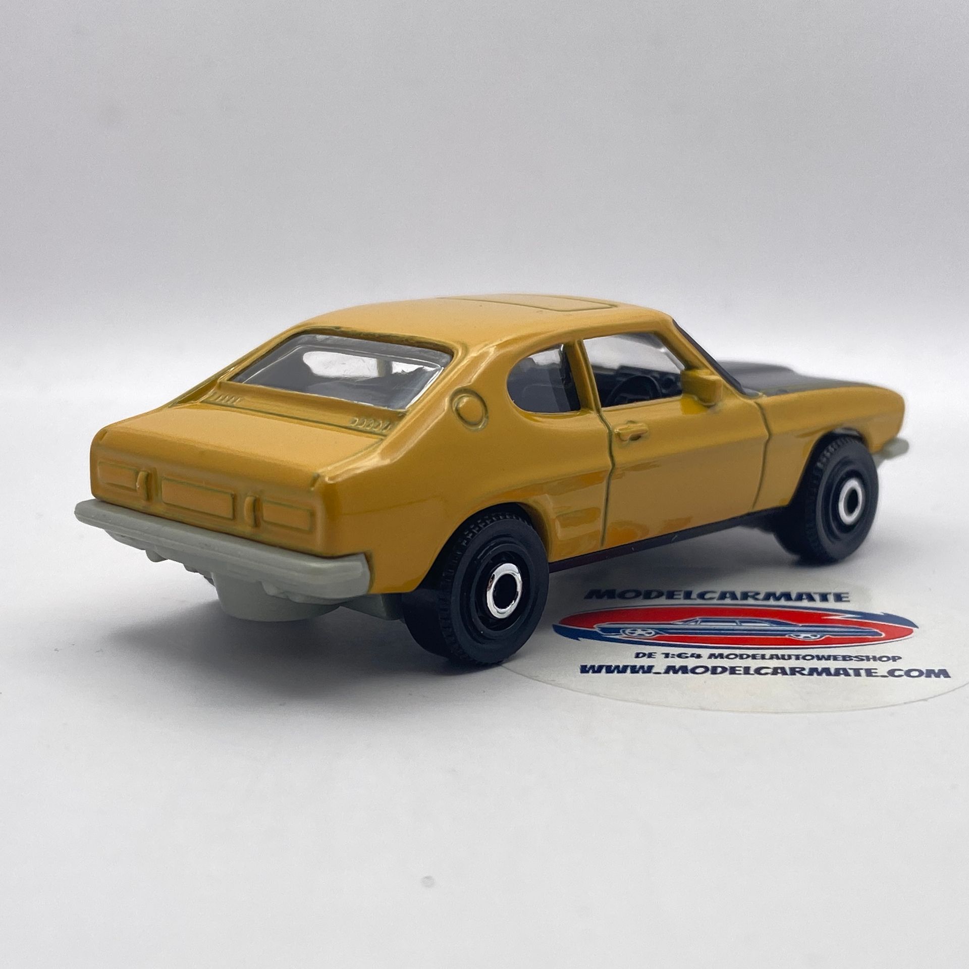 Matchbox 1970 Ford Capri (JJP33)