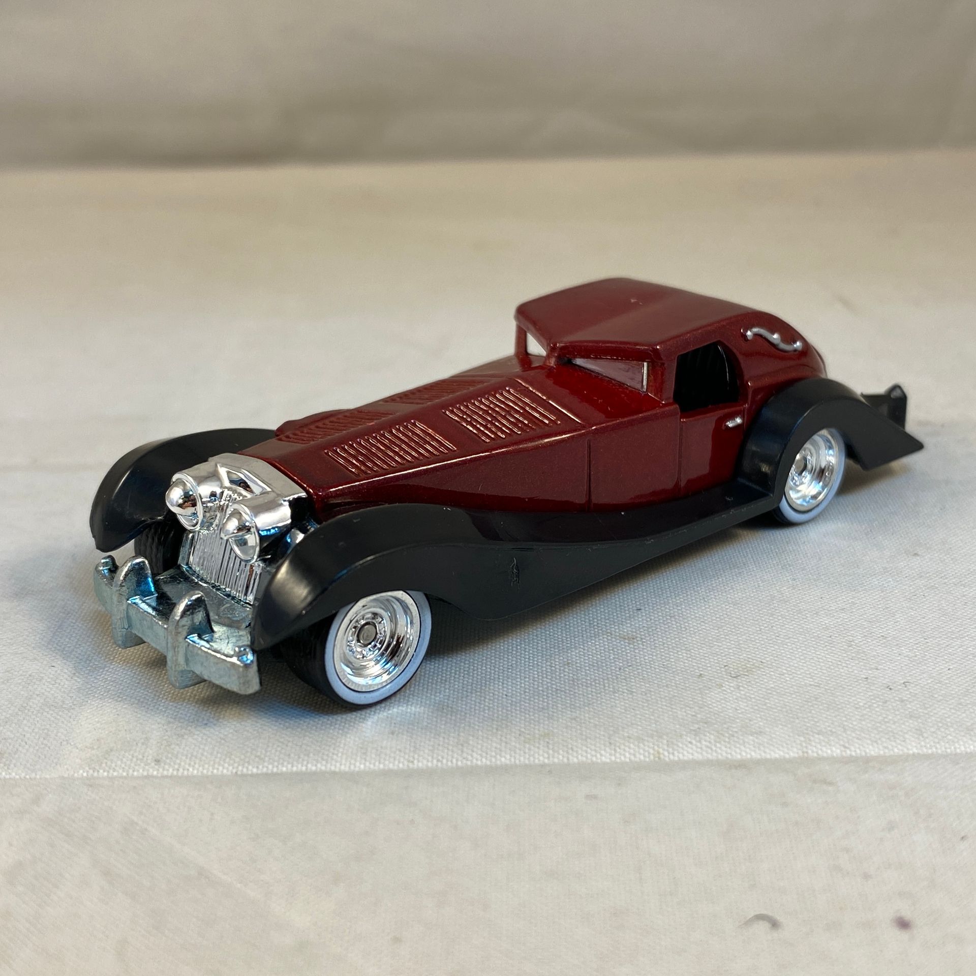 Hot Wheels Premium Disney - Cruella De Vil