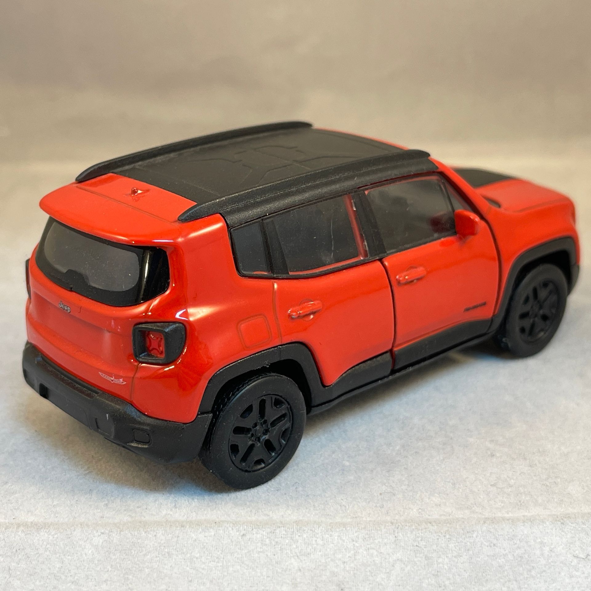 Welly Jeep Renegade Trailhawk