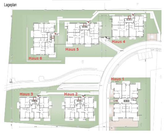 Lageplan mit sechs Hausgrundrissen, beschriftet mit Haus 1–6, auf grünem Hintergrund