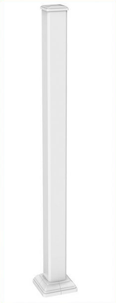 Colonne blanche rectangulaire avec chapiteau et base décoratifs, probablement destinée à une clôture ou une structure.