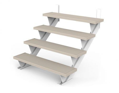 Escalier de terrasse à quatre marches, de couleur brun clair, avec supports en métal blanc. Une petite rampe blanche est visible.