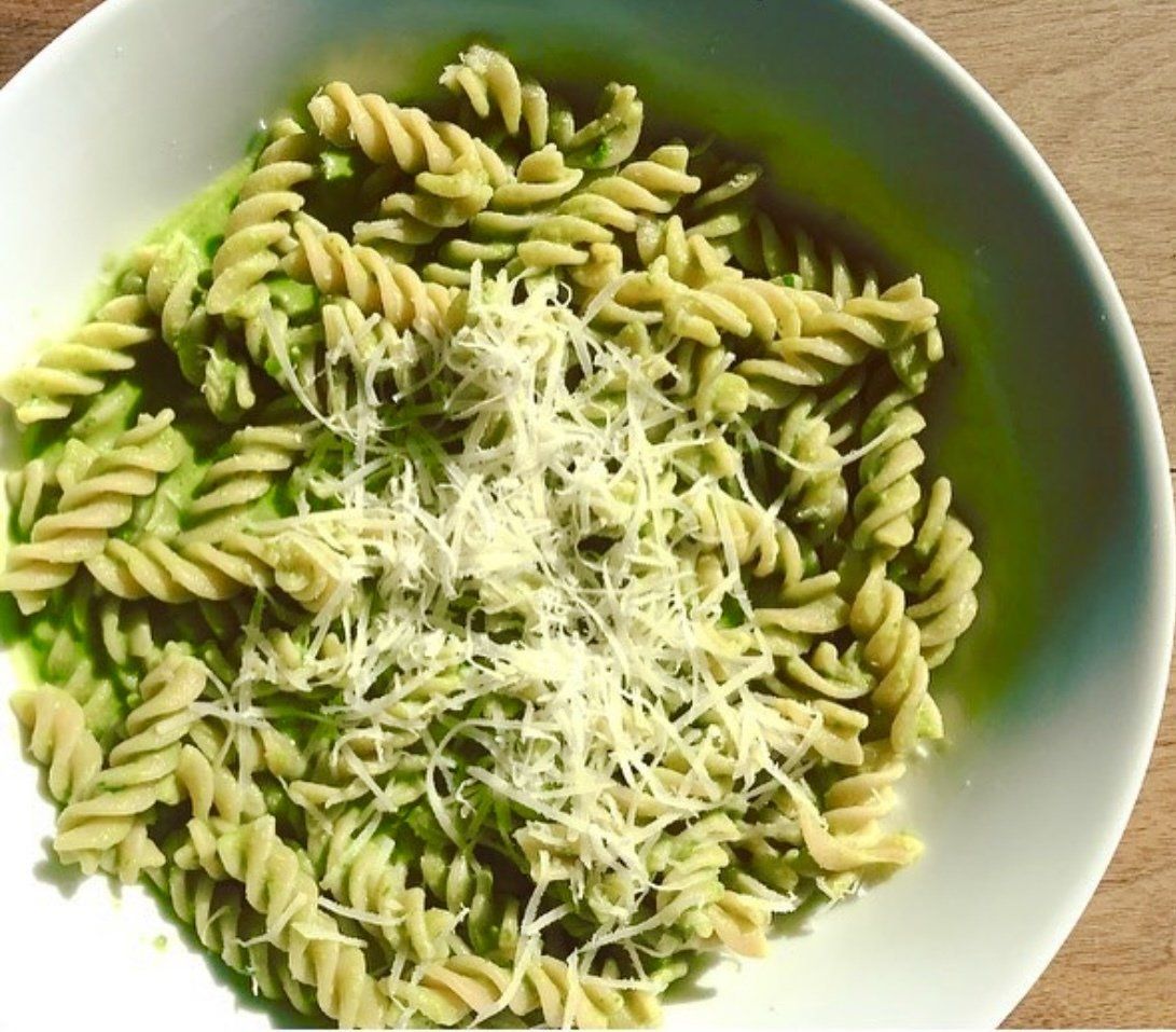 Easy Best Vegan Green Avocado Veggie Pasta Sauce