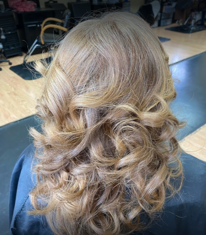 curl blonde hair