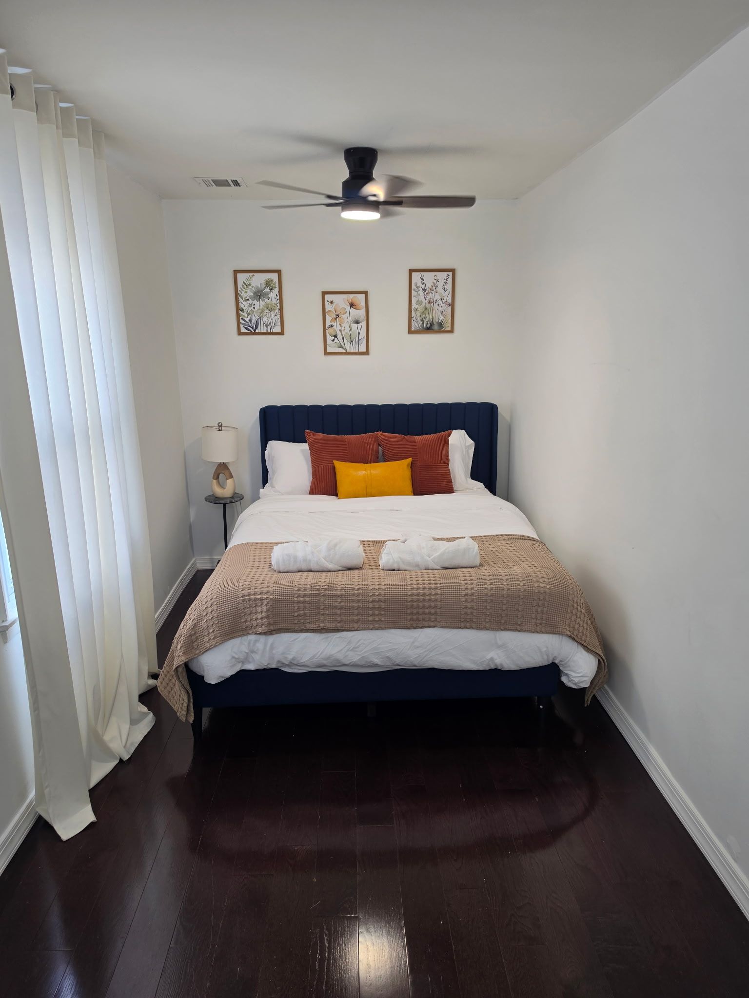 Queen bedroom