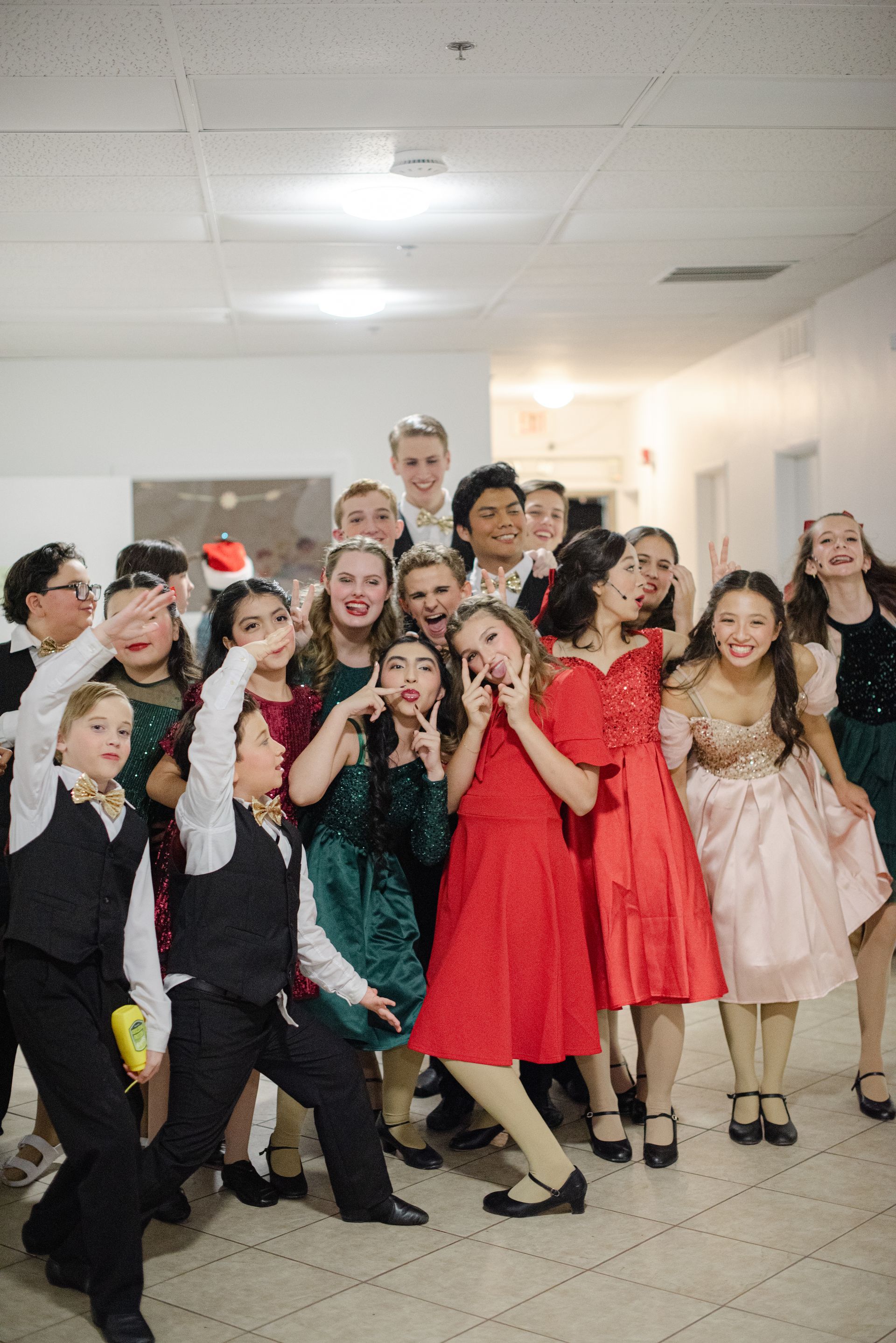Children's Musical Theatre South Bay California Kids Theater  Group of people posing