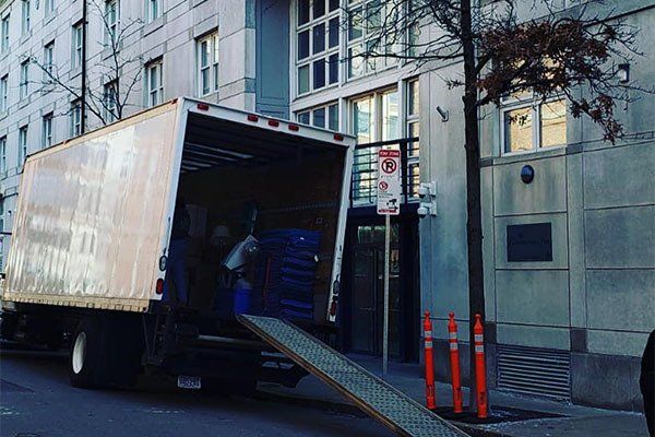 We are Beverly Movers. Beverly packing and moving company