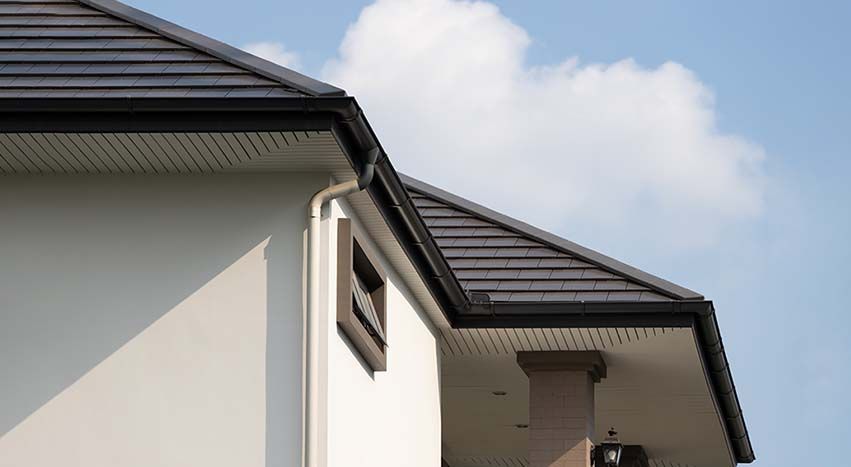Skilled siding contractor