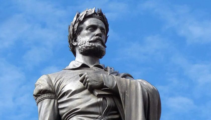 Estátua de Camões