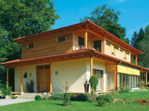 holzhaus mit garten