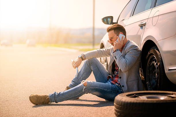 What to Do While Waiting for a Tow Truck