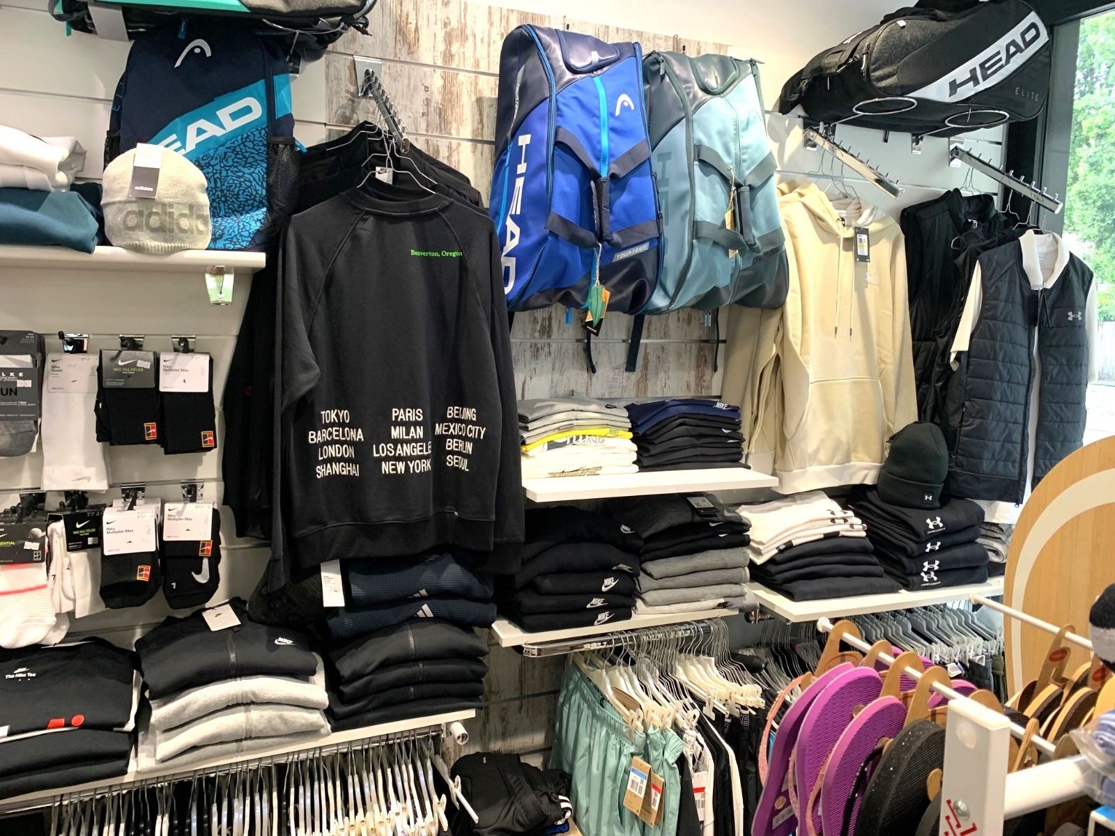 abbigliamento sportivo
