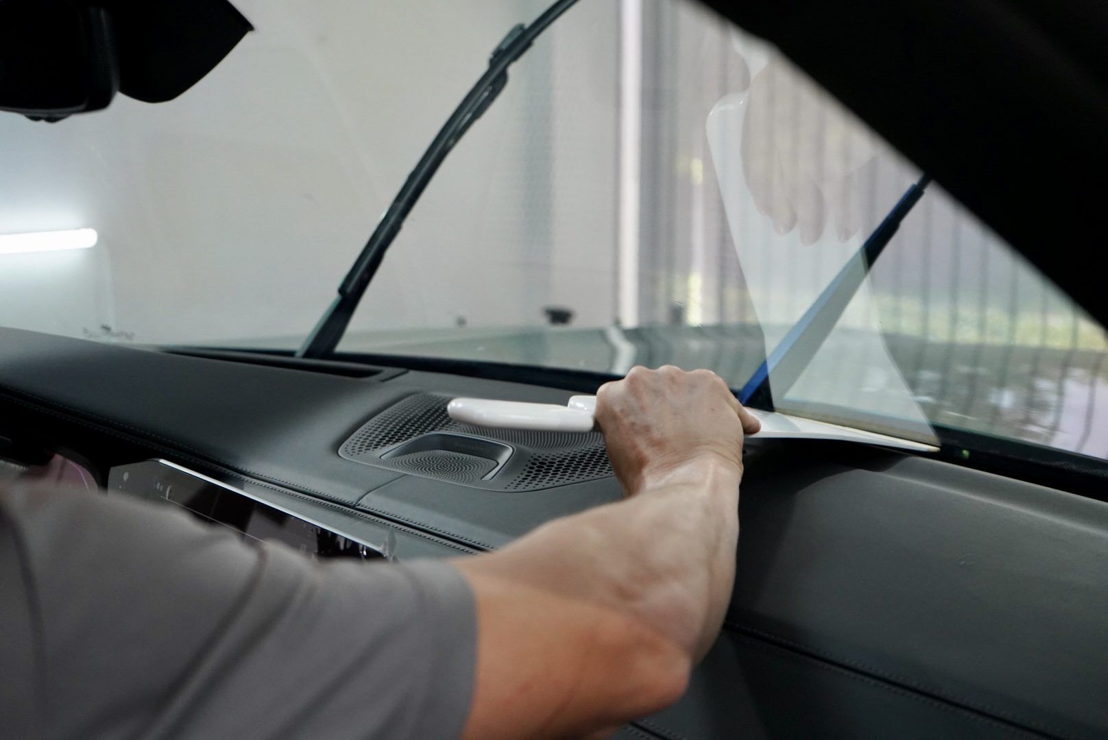 15-BMW-X5-M50i-STEK-SMARTseries-Window-Film-2