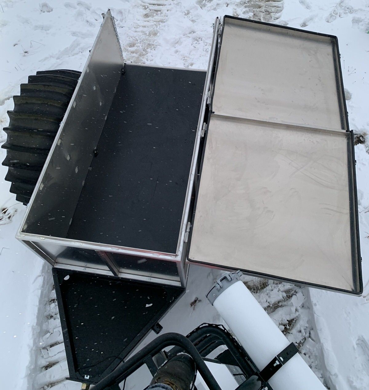 Operable Lid