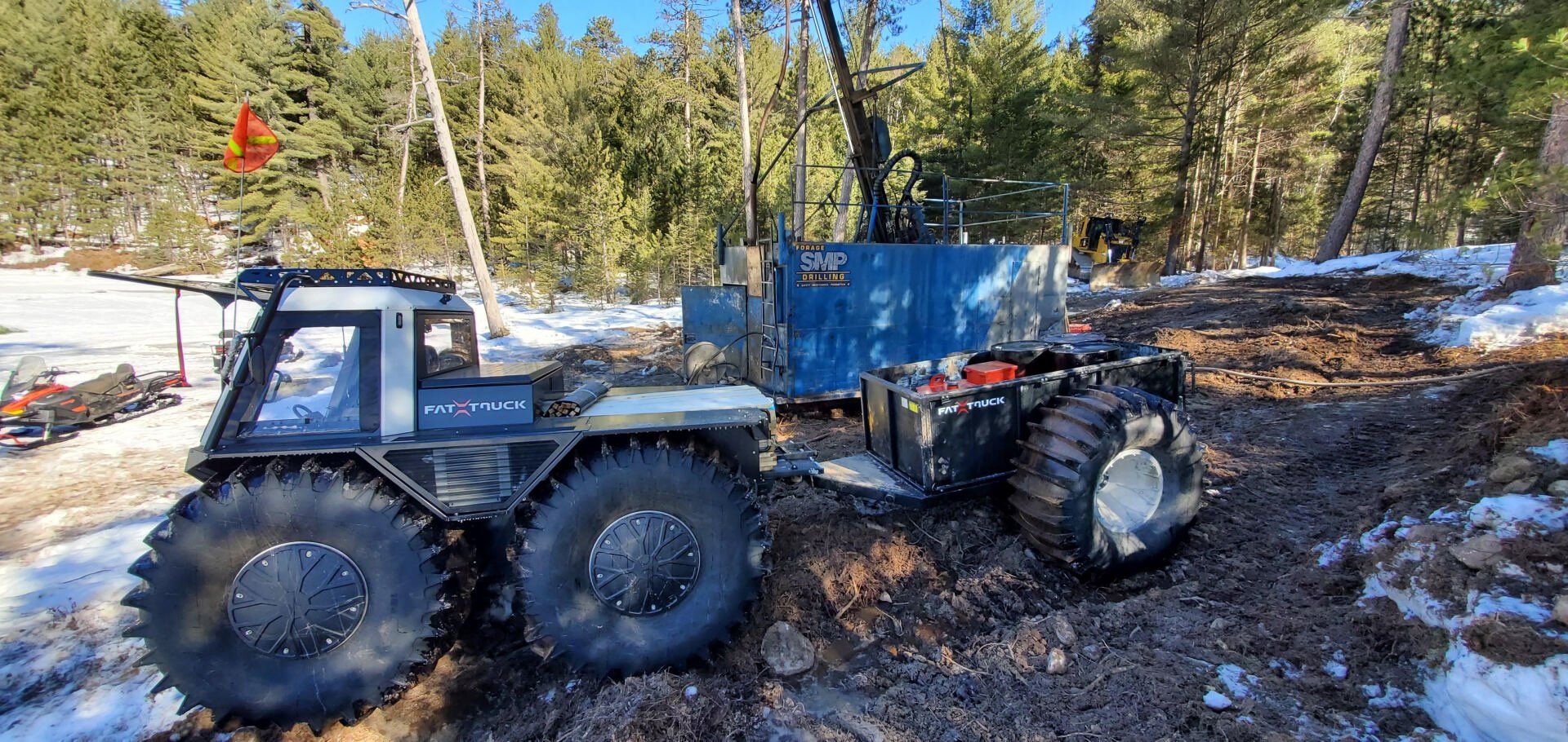Fat Truck 2.8 P designed to carry equipment.