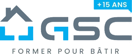 Logo de GSC, entreprise de construction, représentant une maison, les lettres « GSC » et le slogan « Former pour Bâtir ». « +15 ANS » dans une bulle de dialogue.