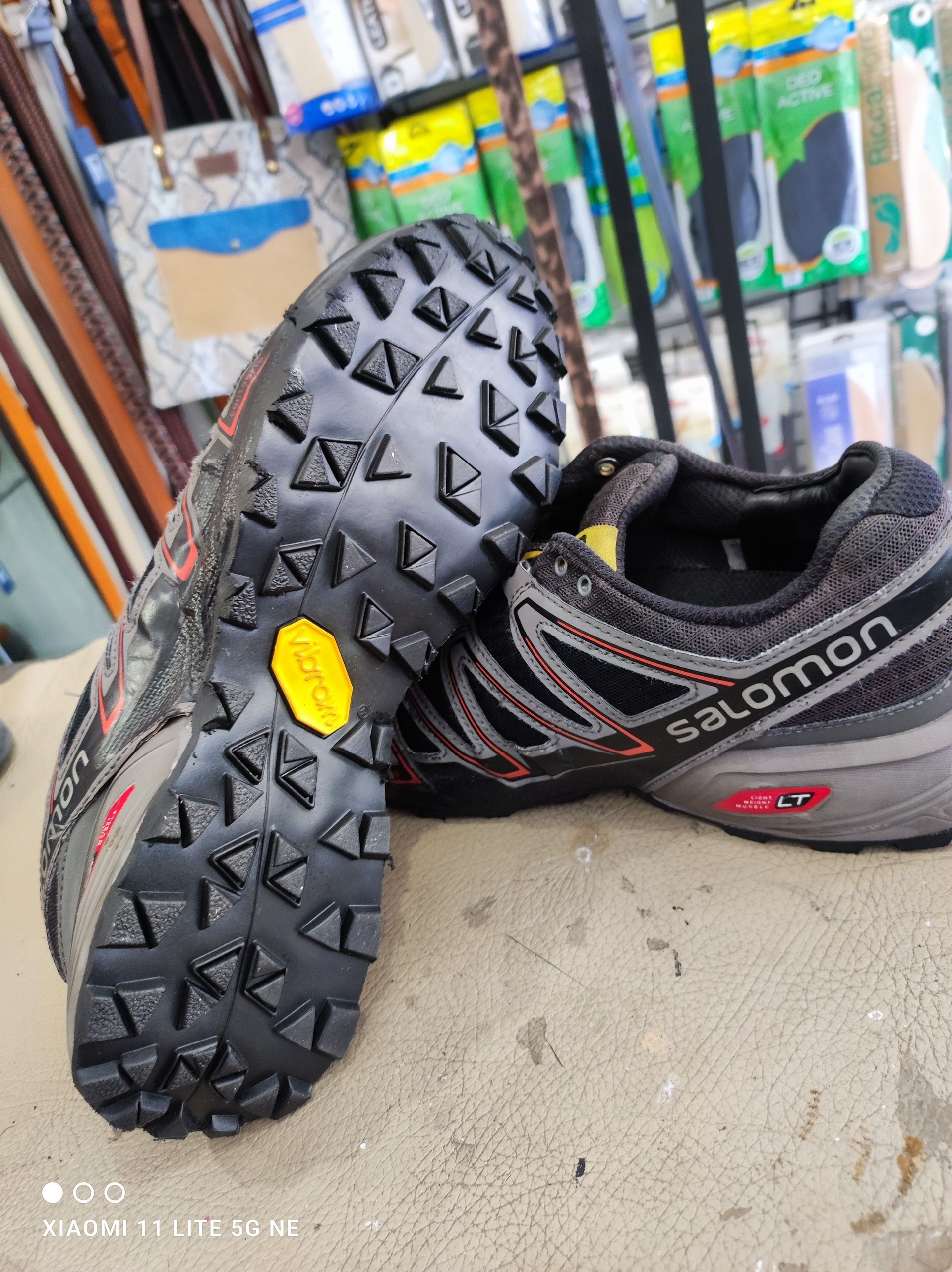 Riparazioni scarpe da trekking