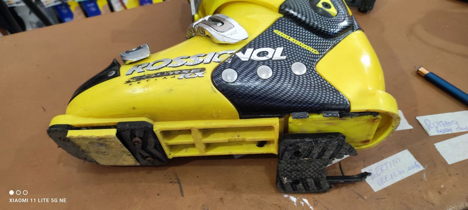 Riparazioni scarponi da sci