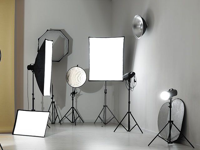 Light Tents, Softboxes, Reflectors, & Umbrellas