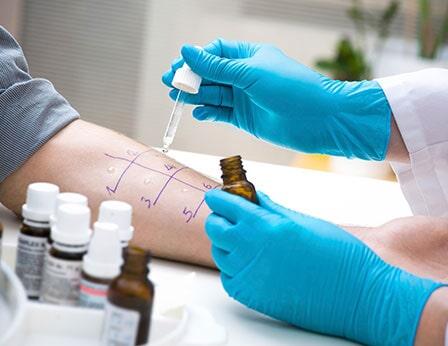 DR. SERGIO CARVAJAL ABDALA -