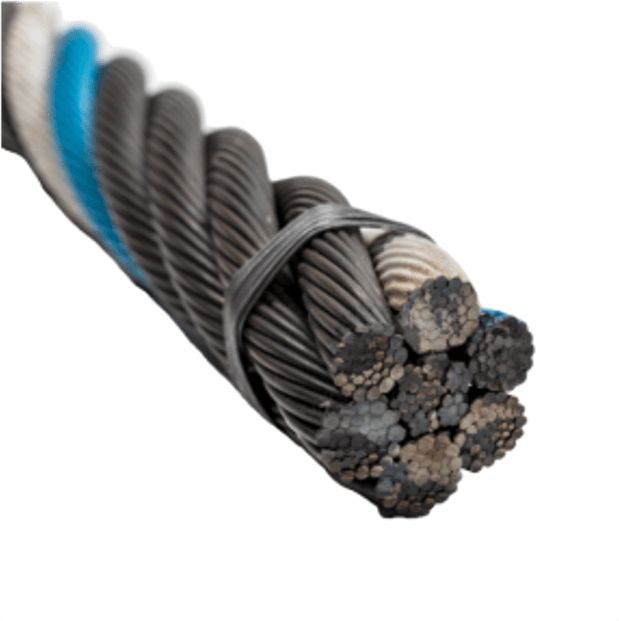 Primer plano de un cable de acero grueso con múltiples hilos unidos. Algunos hilos presentan marcas azules y blancas.