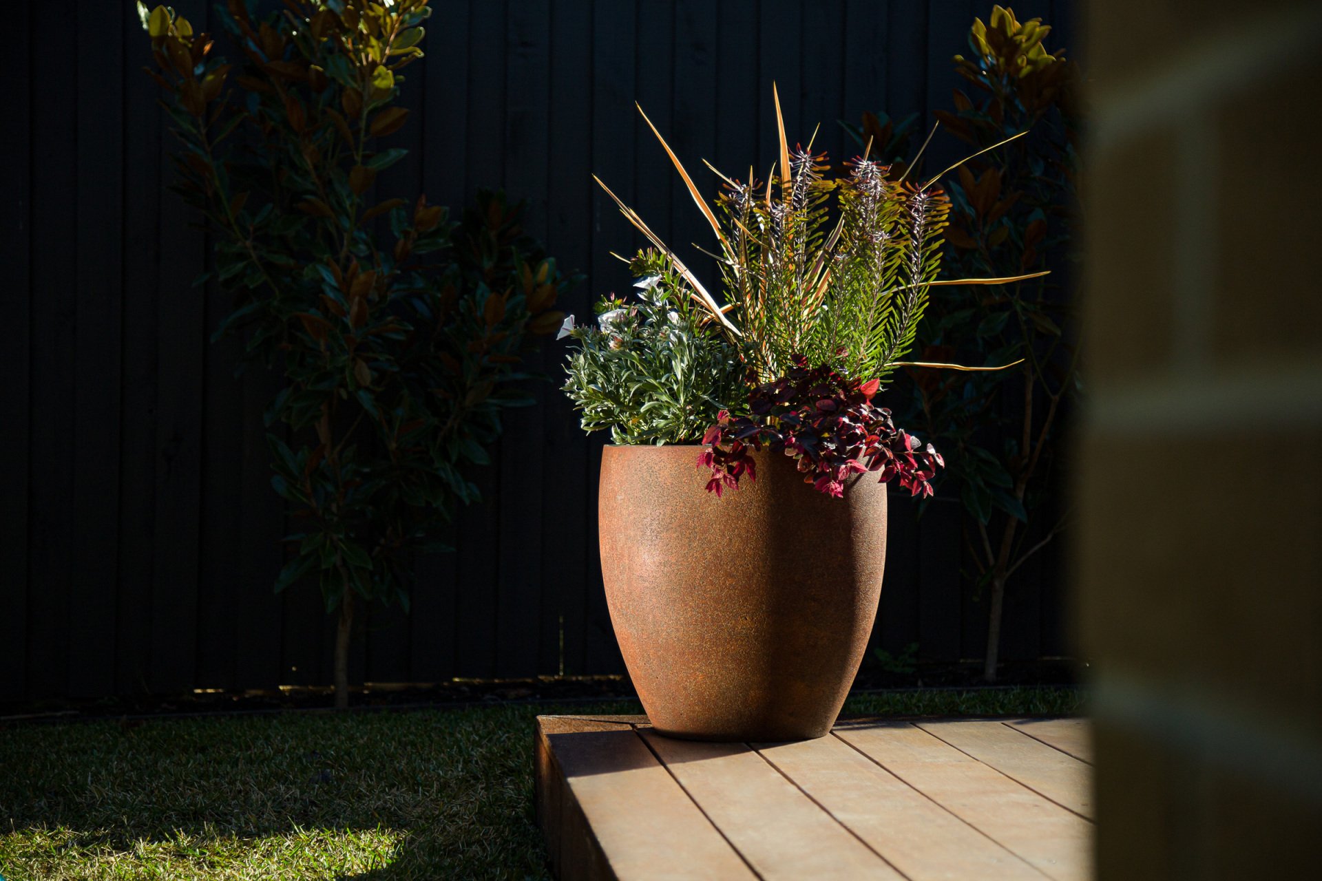 Landscape Supplies & Design, Plants, Garden Nurseries Newcastle Central Coast Lee Rowans