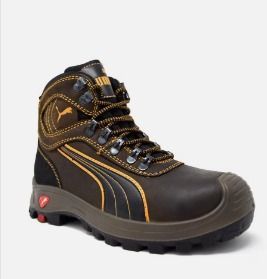 Un par de botas de seguridad Puma marrones y negras.