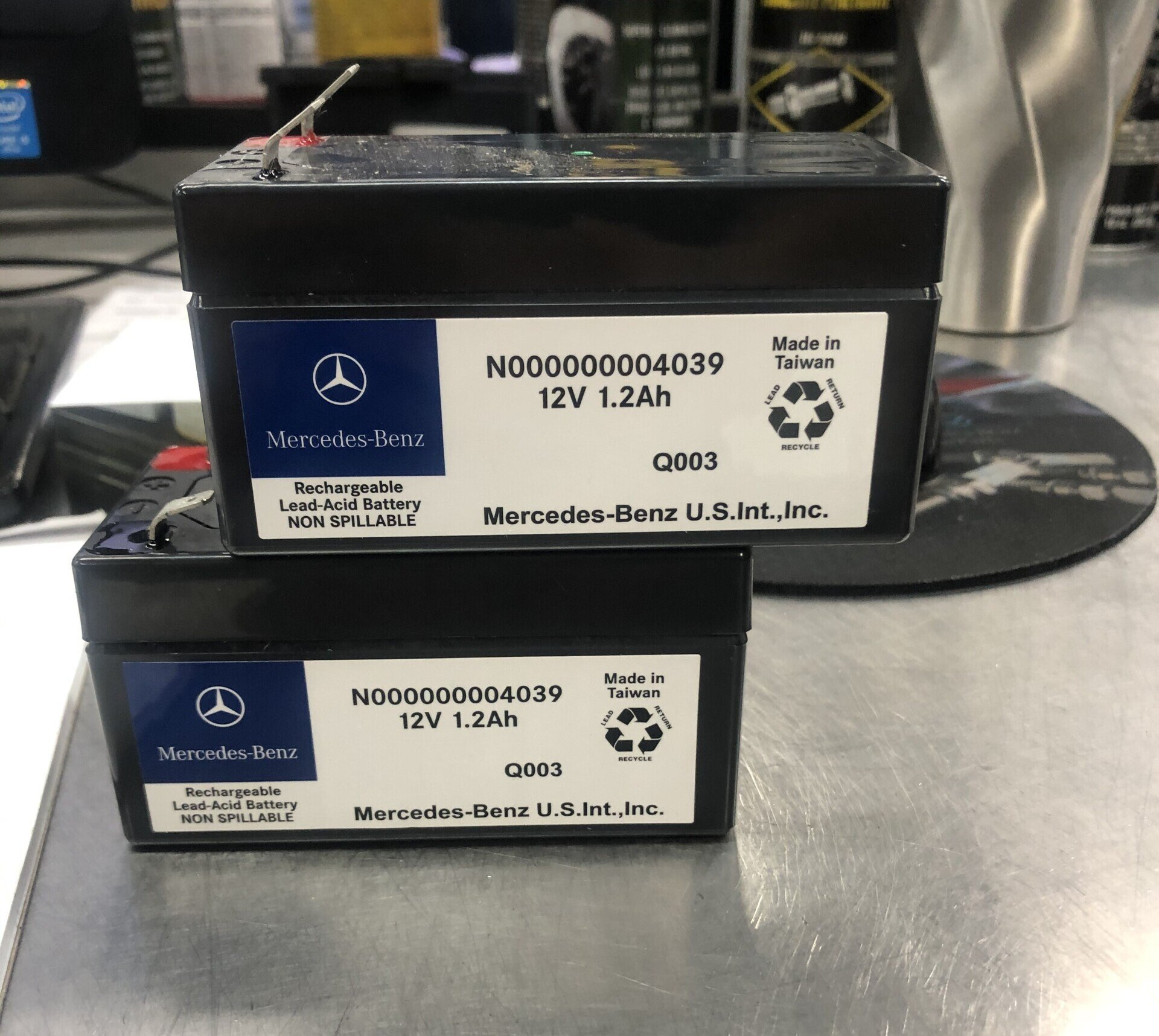 click to get your estimate to replace your battery Auxiliary Batteries - GoFix