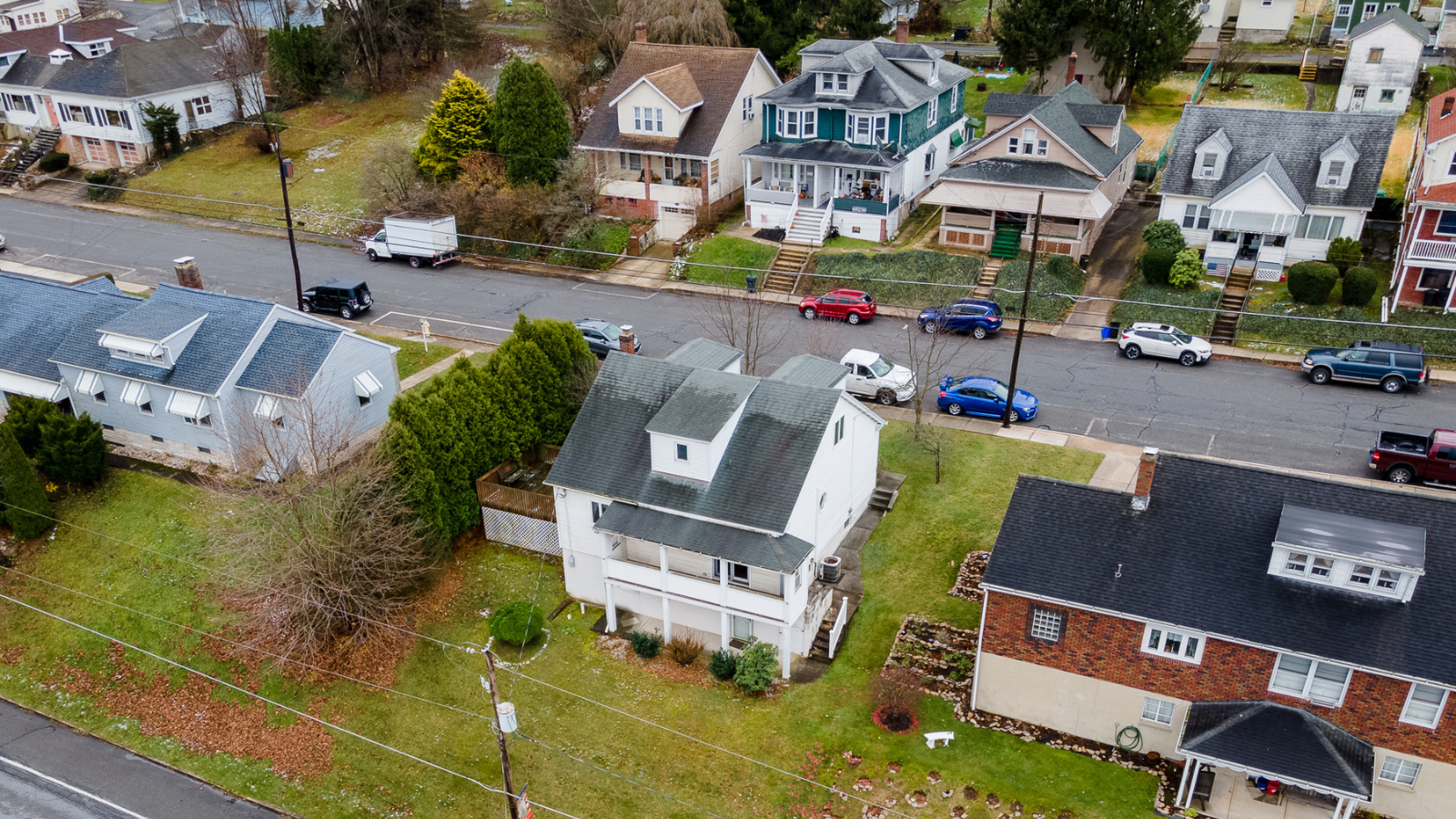 Aerial photo of a neighborhood in the Poconos by Pocono Drone Photography