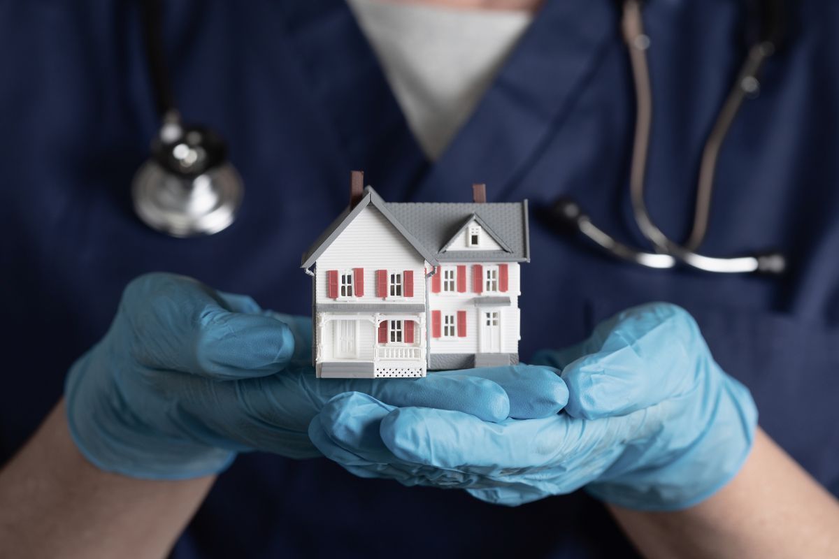 Recém-formado, pronto para ser autônomo e abrir sua empresa médica? Descubra como selecionar o endereço ideal, alinhando com suas necessidades como médico plantonista e os objetivos da sua nova empresa.