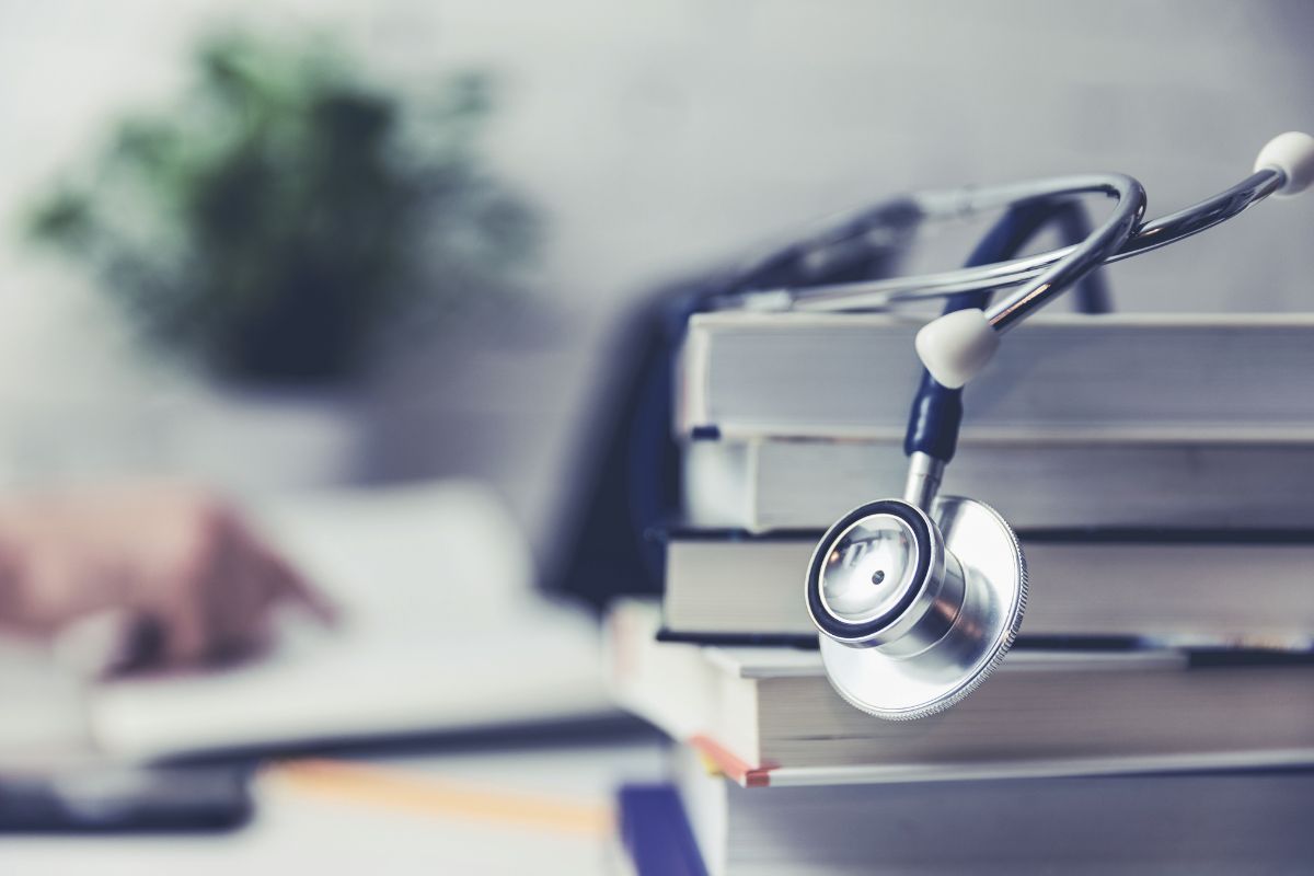 Três instituições se destacam na área de medicina em Campinas: a Universidade Estadual de Campinas (Unicamp), a Faculdade São Leopoldo Mandic e a Pontifícia Universidade Católica de Campinas (PUC-Campinas). 