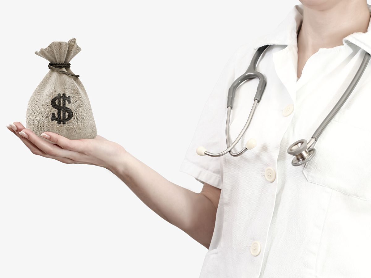 Quanto ganha um médico plantonista e como economizar impostos com uma contabilidade especializada em médicos - GXMED