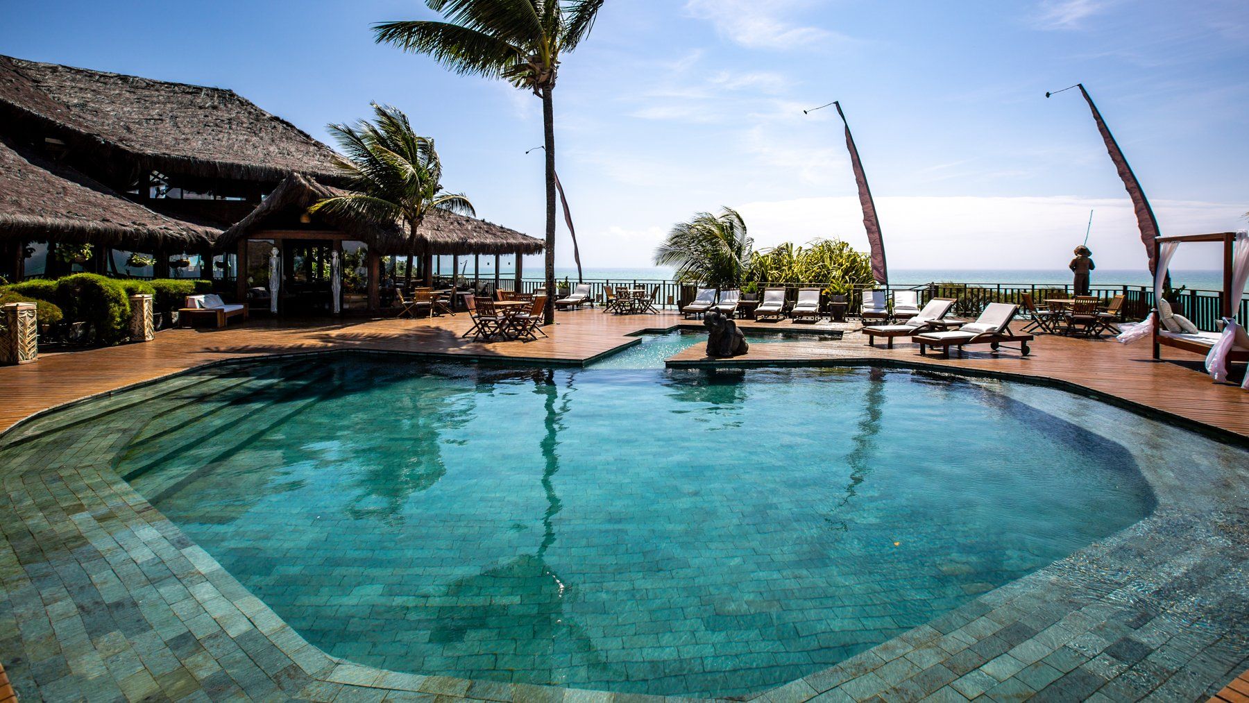 Piscina Sombra e Água Fresca Hotéis