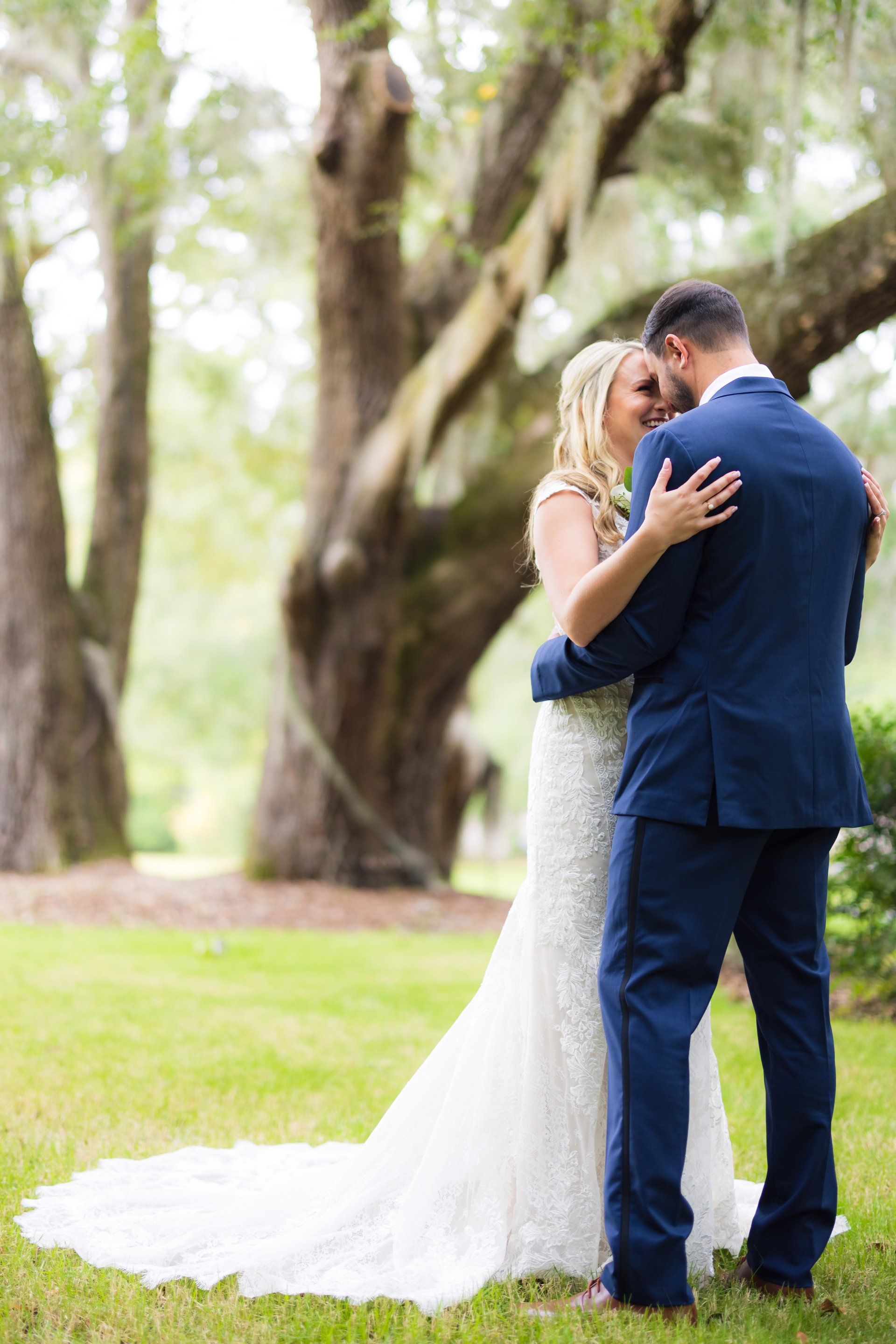 Couple embrace Hart Meadows Ranch