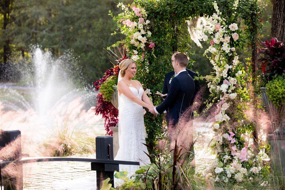 couple in front of fountain
