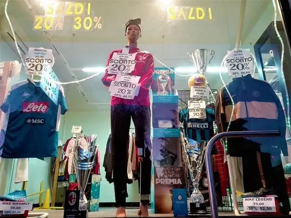 Abbigliamento calcio scontato outlet tute calcio