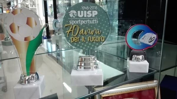 trofei sportivi personalizzati in plexiglass