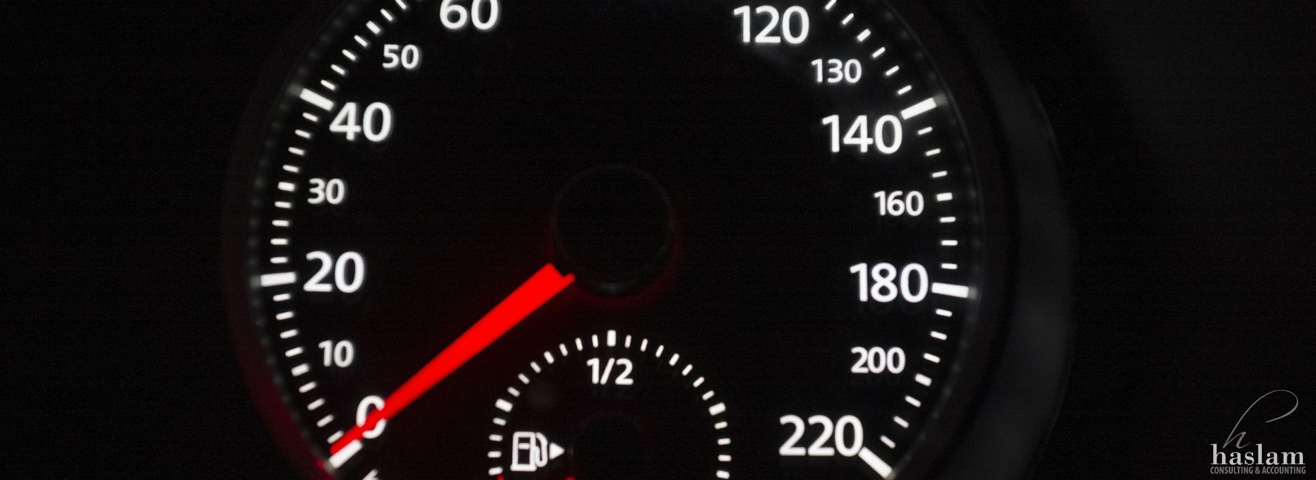 Cents per km or logbook method: which is better?