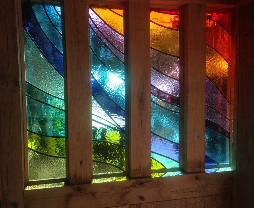 The Light Chamber Beetle & Wedge, stained glass art Ben Dearnley BCD sculpture Moulsford river Pub