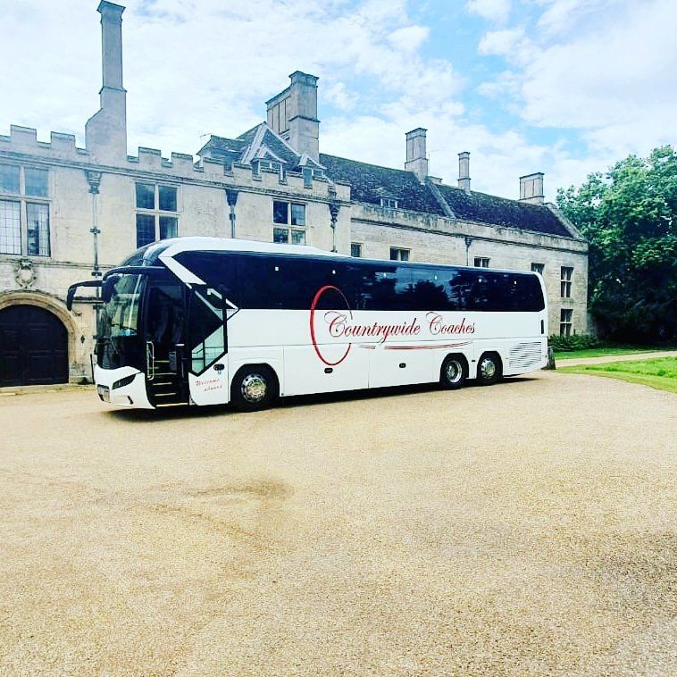 coach hire high wycombe