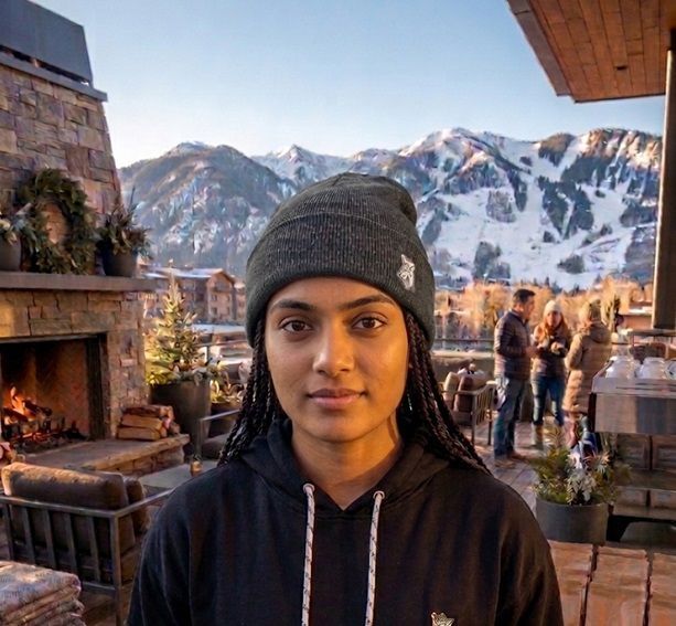 Women Beanie Closed