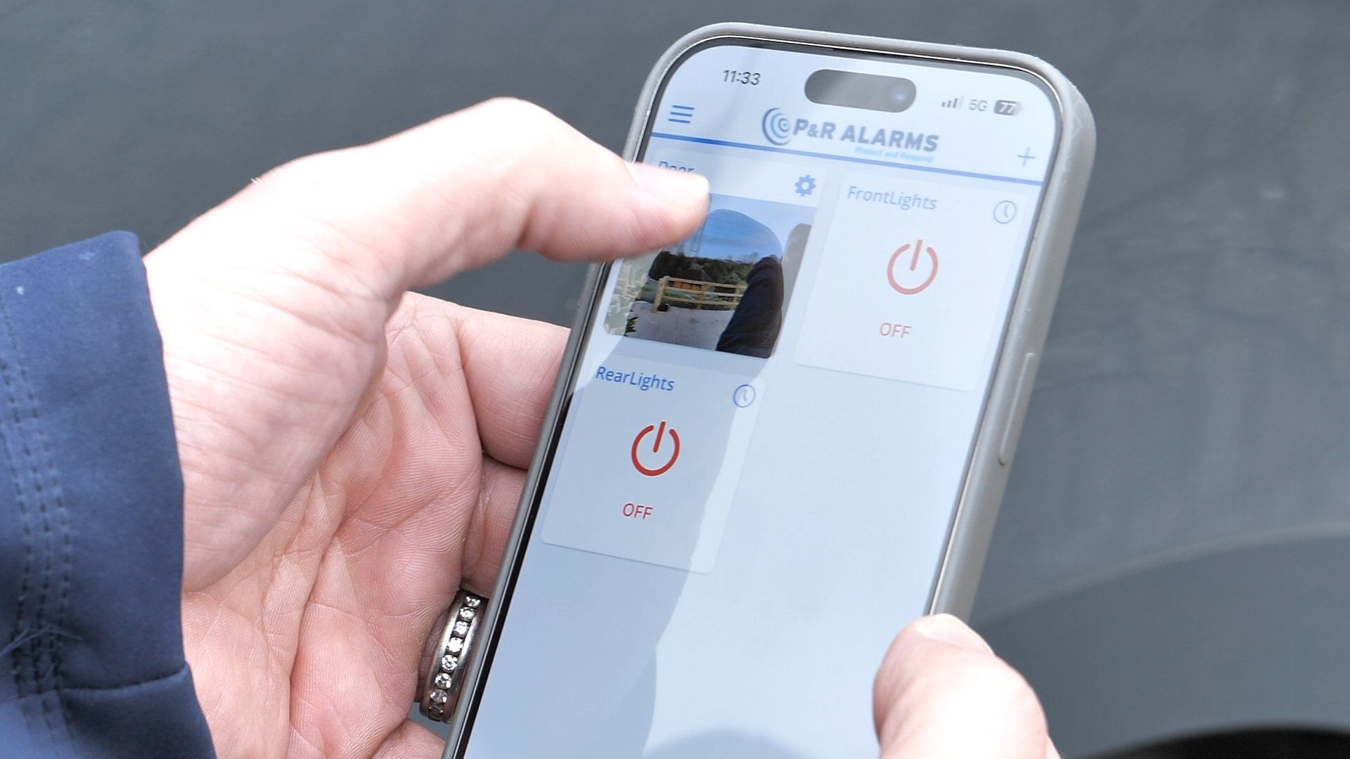 Smartphone screen displaying a street view in multiple perspectives.