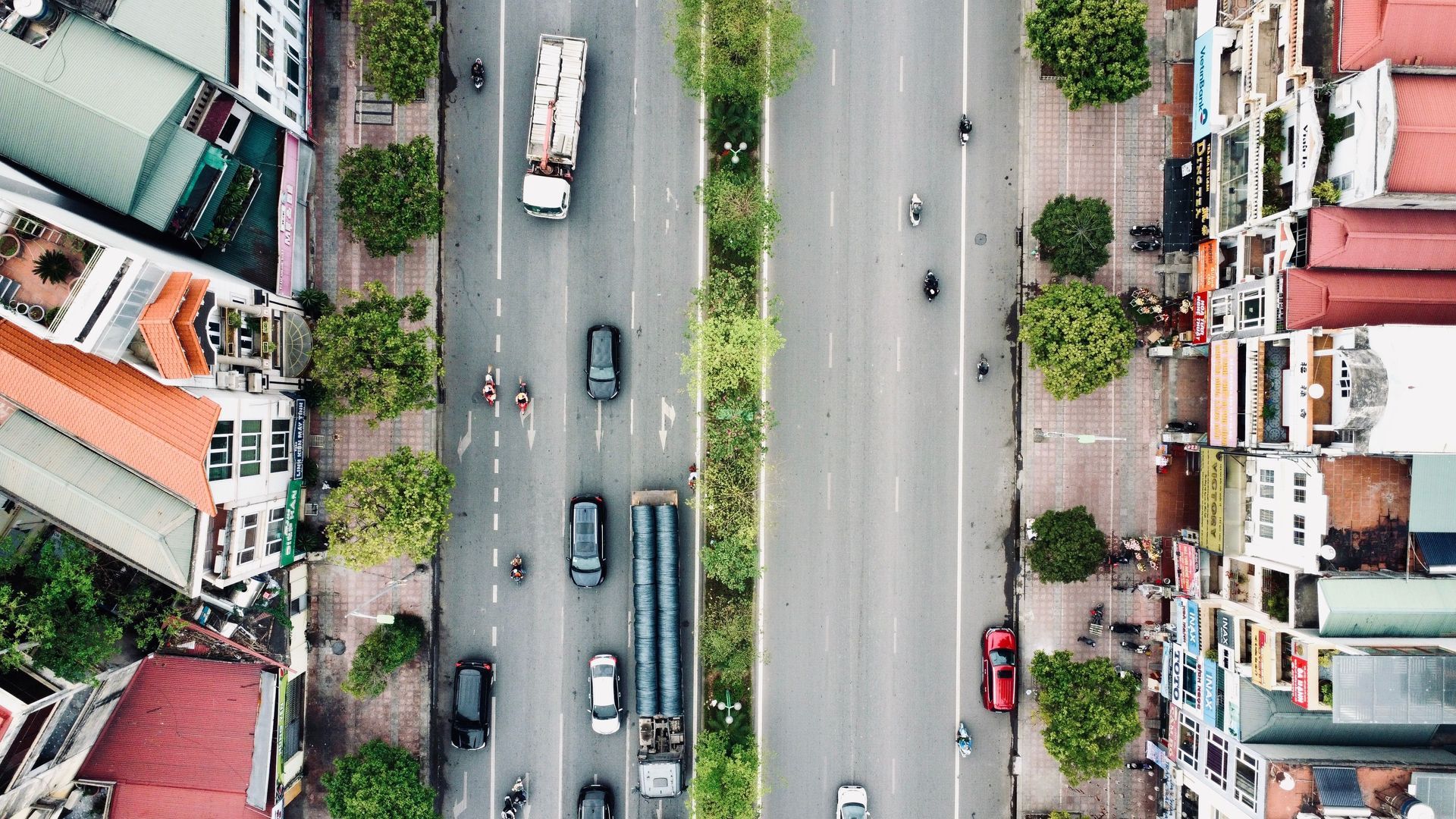 vehicles on highway | Casey's Automotive