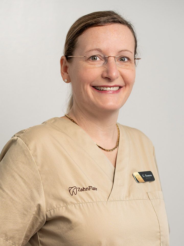 Ute Siemens Zahnärztin von ZahnFlair Profilbild Ute Siemens Zahnärztin von ZahnFlair